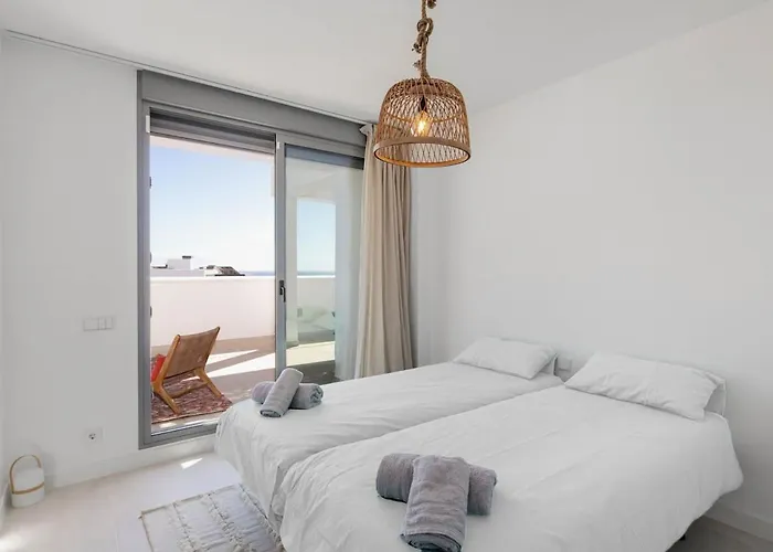 Penthouse 'Mi Manera' 4 Bdrs, 245M Terrace Apartment