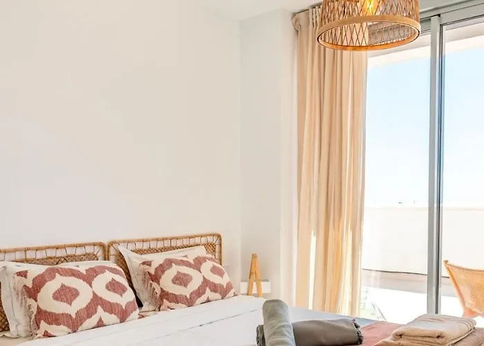 Penthouse 'Mi Manera' 4 Bdrs, 245M Terrace Apartment *
