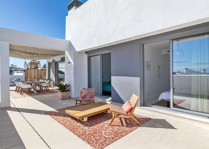 Apartment Penthouse 'Mi Manera' 4 Bdrs, 245M Terrace *